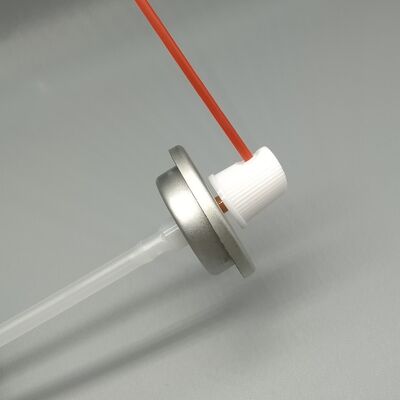 Pengeboran Karburator Gaya OEM dan Klep Bersih untuk Restorasi Traktor Vintage dengan Estetika Periode-Korek