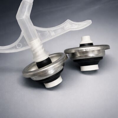 Satu inci Tinplate PU Foam Valve dengan nozzle tahan penyumbatan untuk dispenser busa presisi